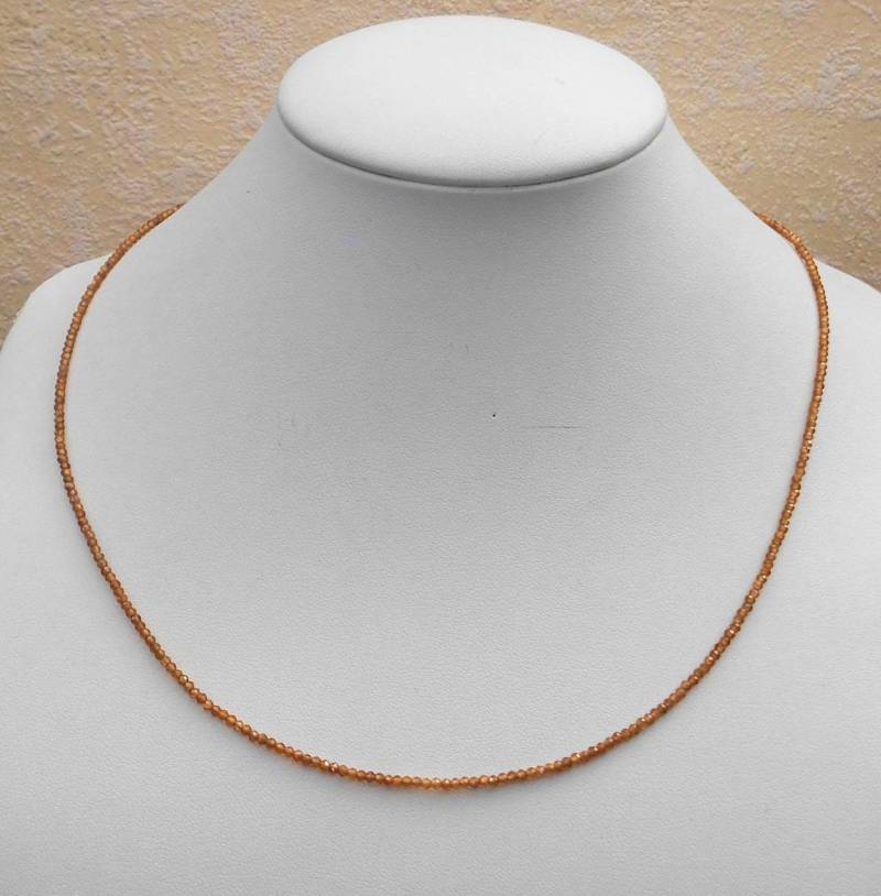 Edelsteinkette 47-49cm Zirkon Halskette - 3mm Facettierte Perlen Collier Edelsteinkette 47-49cm Zirkon Halskette - 3mm Facettierte Perlen Collier von Juttamar