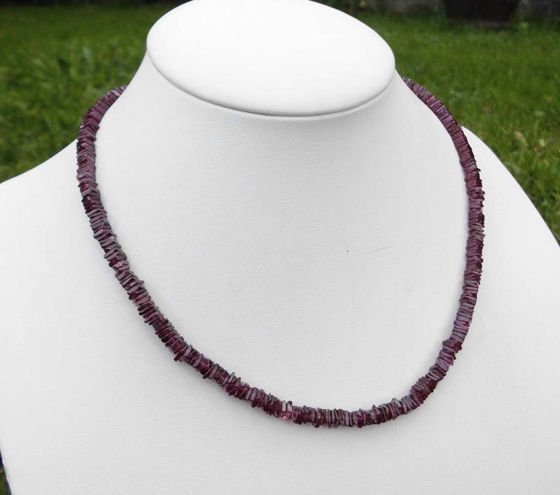Edelsteinkette Granat - 41-43cm Halskette 4mm Viereck Scheiben Collier von Juttamar