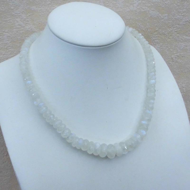 Edelsteinkette Mondstein Ca. 45-47cm Halskette Mit 7-12mm Facettierten Perlen Collier Edelsteinkette Mondstein Ca. 45-47cm Halskette Mit 7-12mm Facettierten Perlen Collier von Juttamar