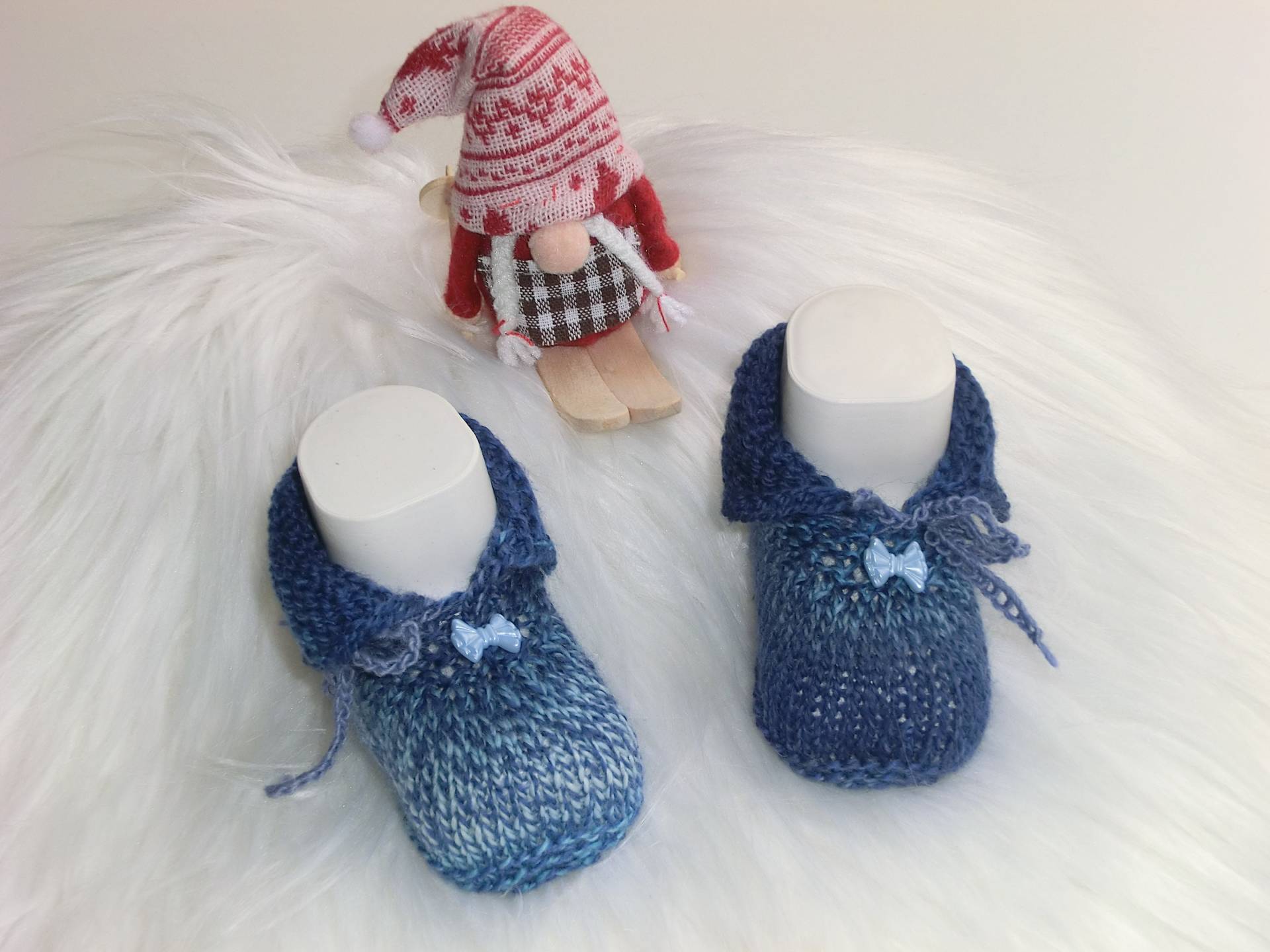 Gestrickte Babysöckchen 100 % Wolle | Merino, 10 cm, Blau, Stricksöckchen, Erstlingssocken Babyschuhe, Strickschuhe, Geschenk Geburt, E409 von JuttasZauberStrick