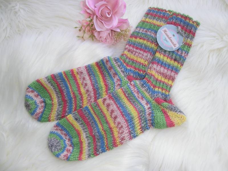 Warme Socken Handgestrickt Gr. 38/39, Bunter Farbverlauf, Wolle-Misch 4-Fädig, Strümpfe, Stricksocken, Strickstrümpfe, Wollsocken -E835 von JuttasZauberStrick
