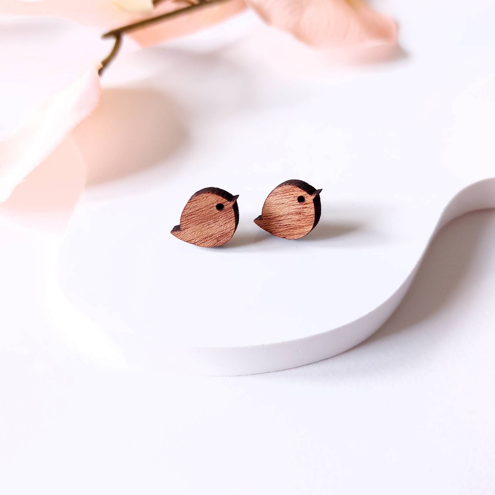 Ohrstecker Vogel Spatz Holz Ohrringe von JuvelatoStore