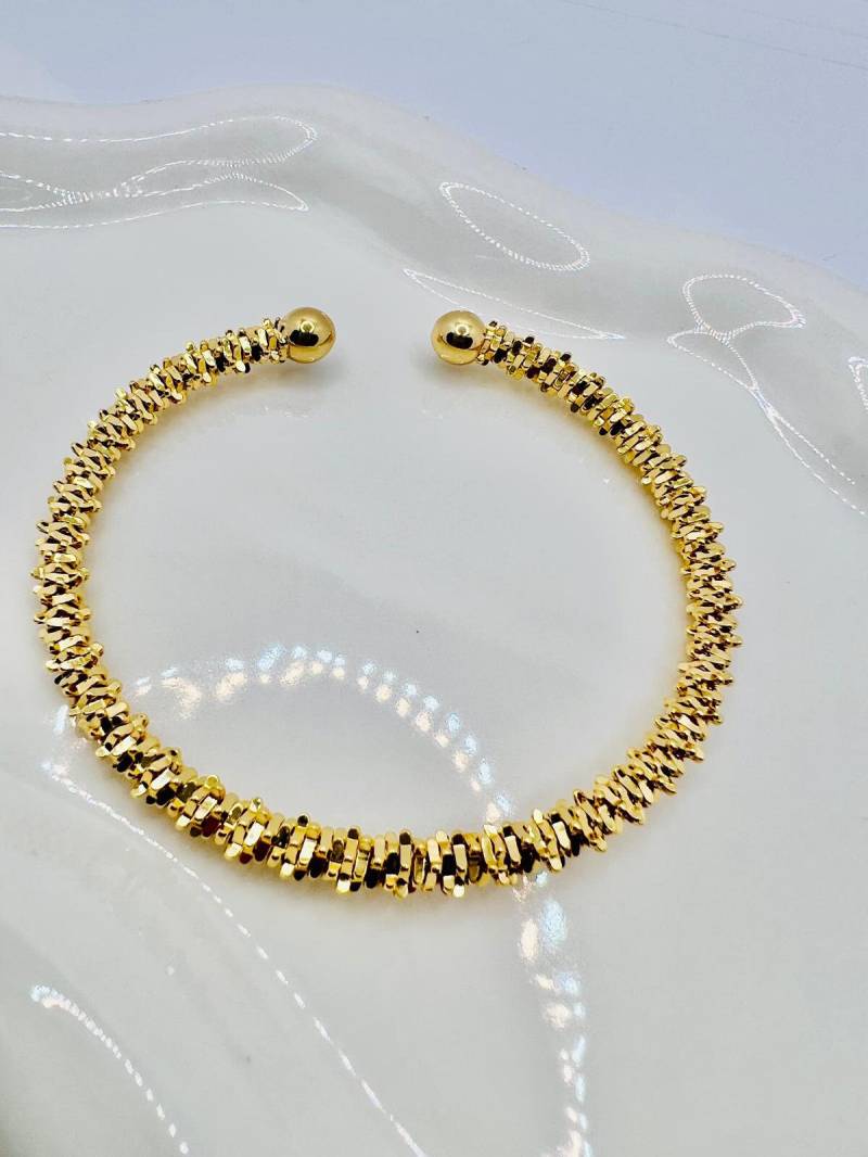 Splitter Armreif Aus Edelstahl in Gold Nickelfrei Und Wasserfest Designer Robuste von JuwelioShop