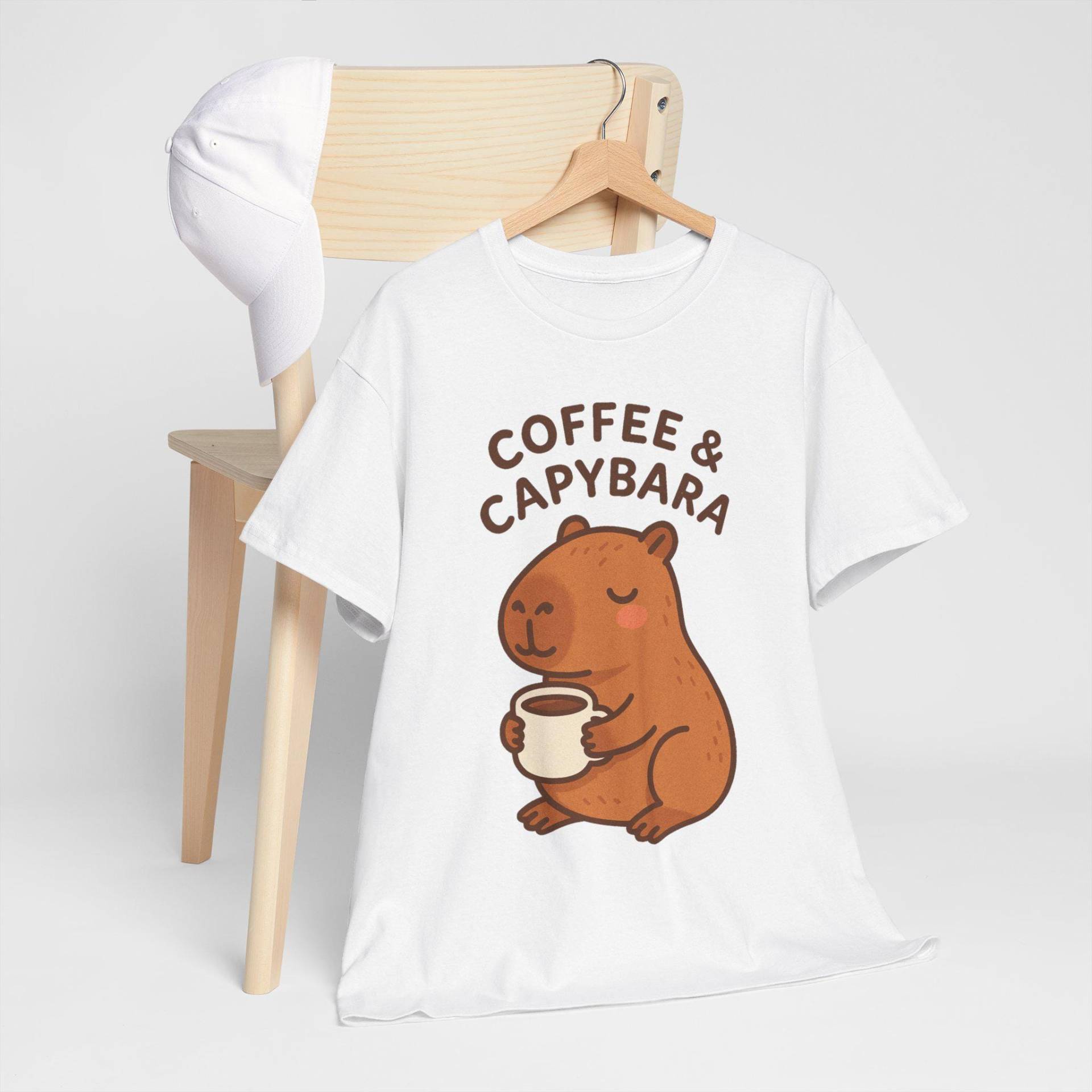 Capybara Kaffee T-Shirt | Niedliches Tiergraphik-T-Shirt Hochwertiges Unisex-Shirt Für Kaffeeliebhaber & Haustier-Fans Capybara Kaffee T-Shirt | Niedliches Tiergraphik-T-Shirt Hochwertiges Unisex-Shirt Für Kaffeeliebhaber & Haustier-Fans von JuxiCo
