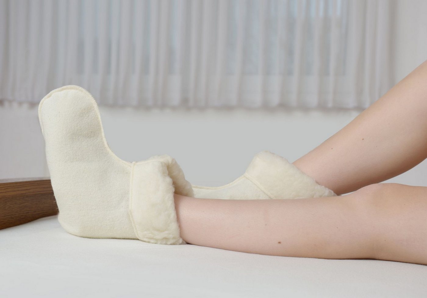 K. & N. Schurwolle Fußwärmer Schurwoll-Bettschuhe – Kuschelige Wärmespender für kalte Nächte S/M, 2-tlg., kuschlig warm K. & N. Schurwolle Fußwärmer Schurwoll-Bettschuhe – Kuschelige Wärmespender für kalte Nächte S/M, 2-tlg., kuschlig warm von K. & N. Schurwolle