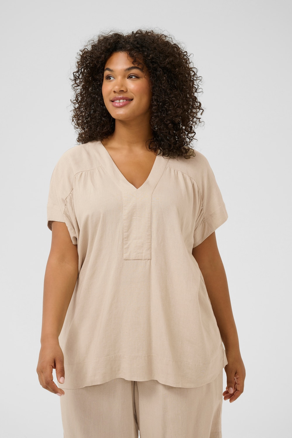 Große Größen Kurzarm-Bluse Loose fit, Damen, beige, Größe: 50, Viskose/Leinen, Happy Size DE Women von KAFFE Curve