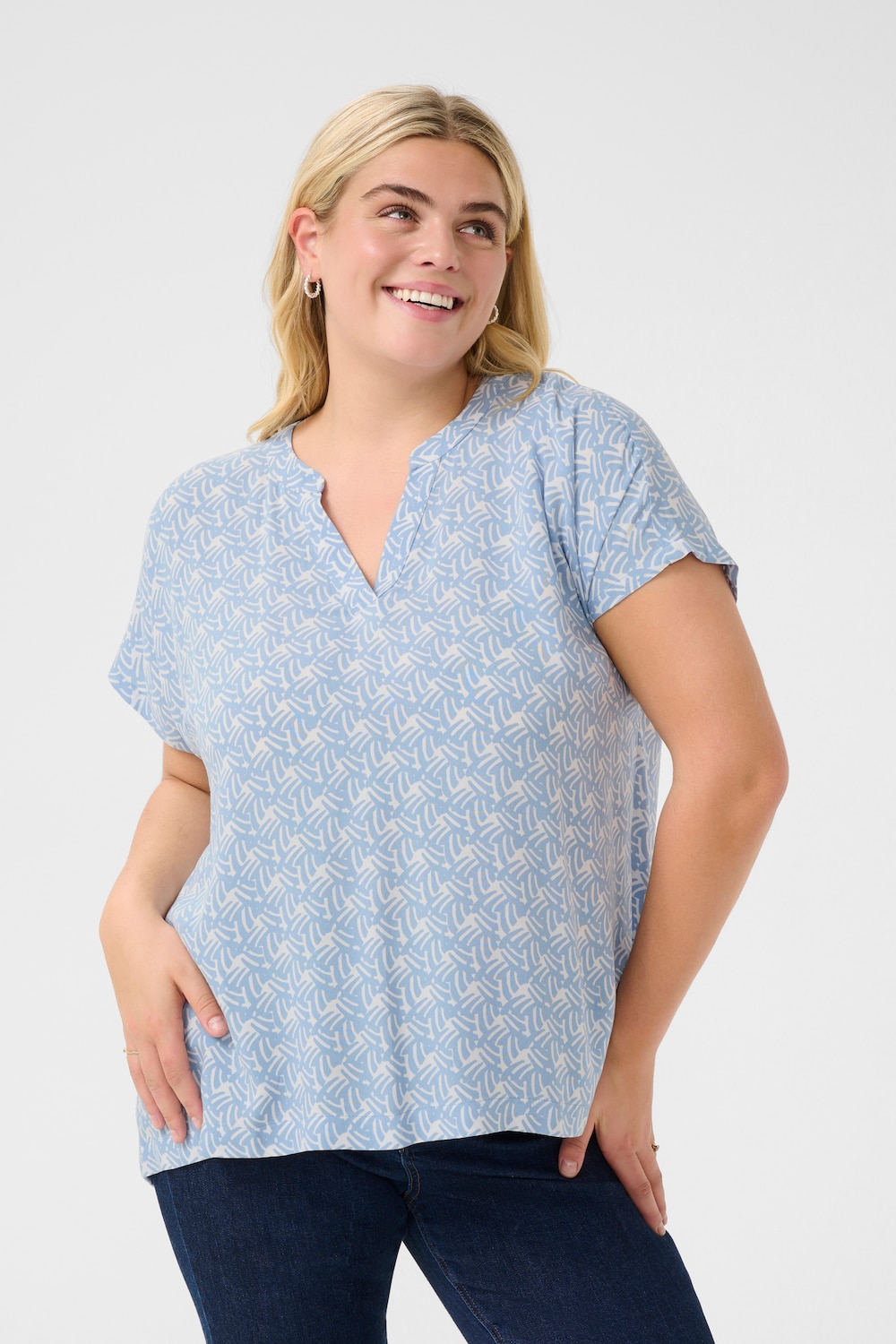 Große Größen Kurzarm-Bluse Regular fit, Damen, türkis, Größe: 54, Viskose, Happy Size DE Women von KAFFE Curve