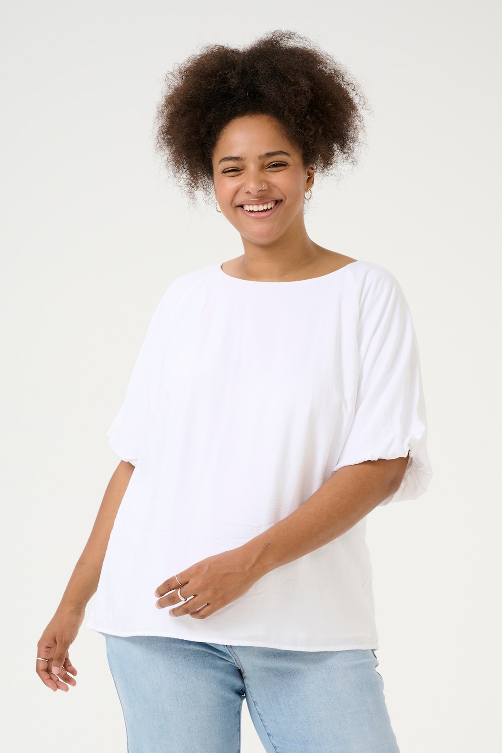 Große Größen Kurzarm-Bluse Regular fit, Damen, weiß, Größe: 52, Viskose/Nylon, Happy Size DE Women von KAFFE Curve