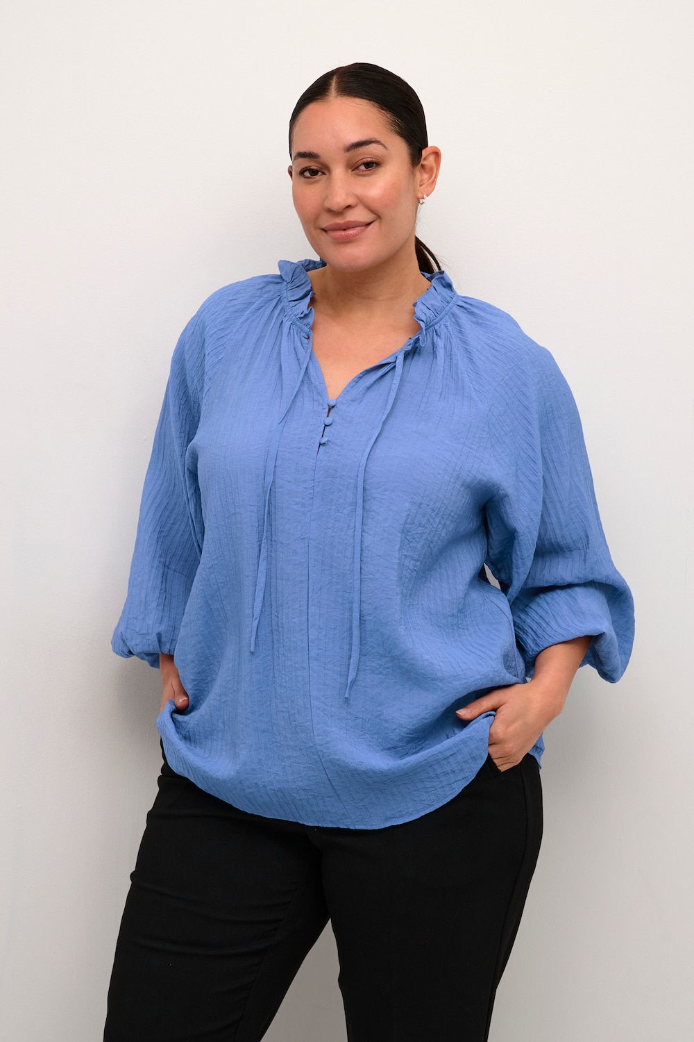 Große Größen Langarm-Bluse Regular fit, Damen, blau, Größe: 44, Viskose/Nylon, Happy Size DE Women von KAFFE Curve