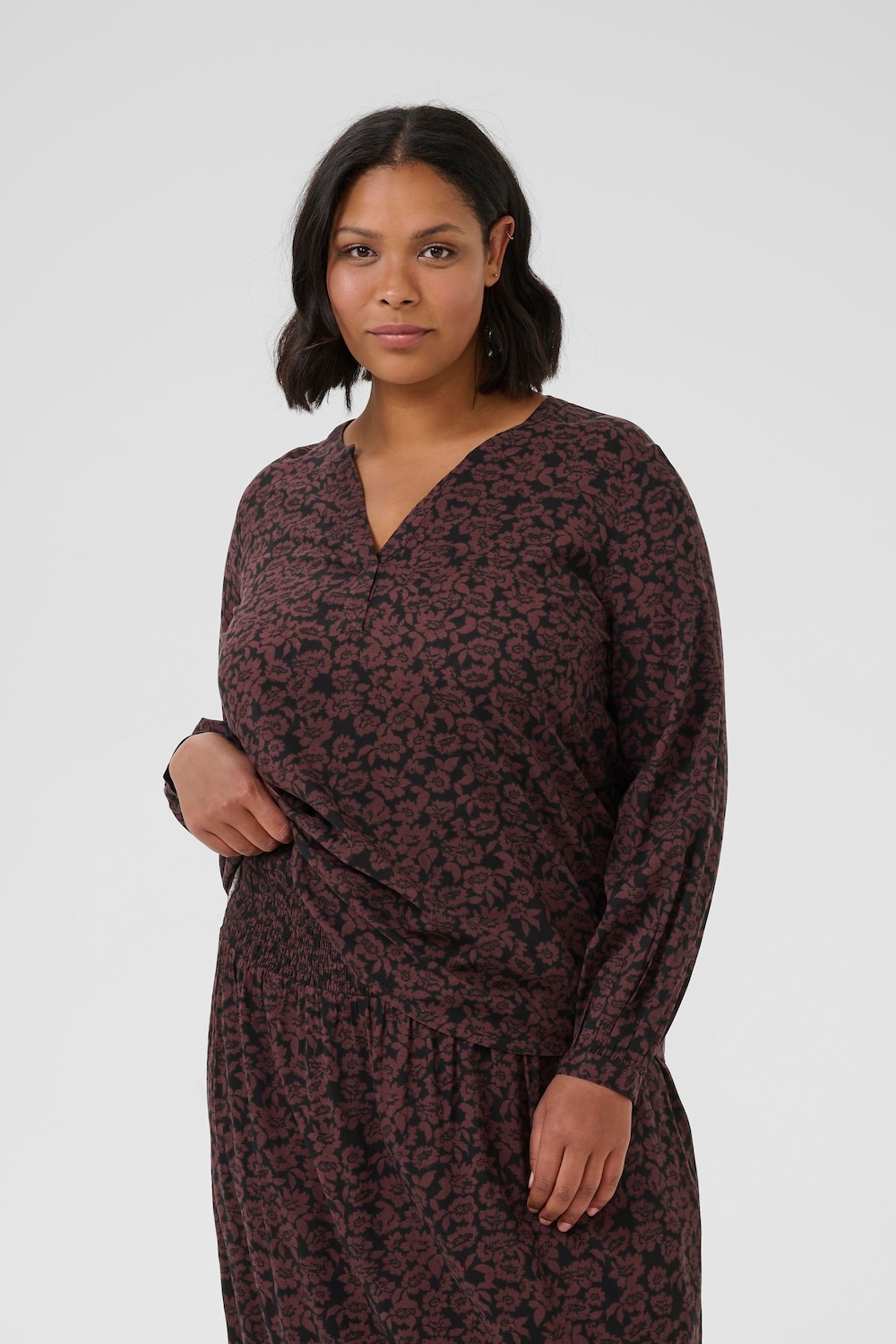 Große Größen Langarm-Bluse Regular fit, Damen, rot, Größe: 50, Viskose, Happy Size DE Women von KAFFE Curve