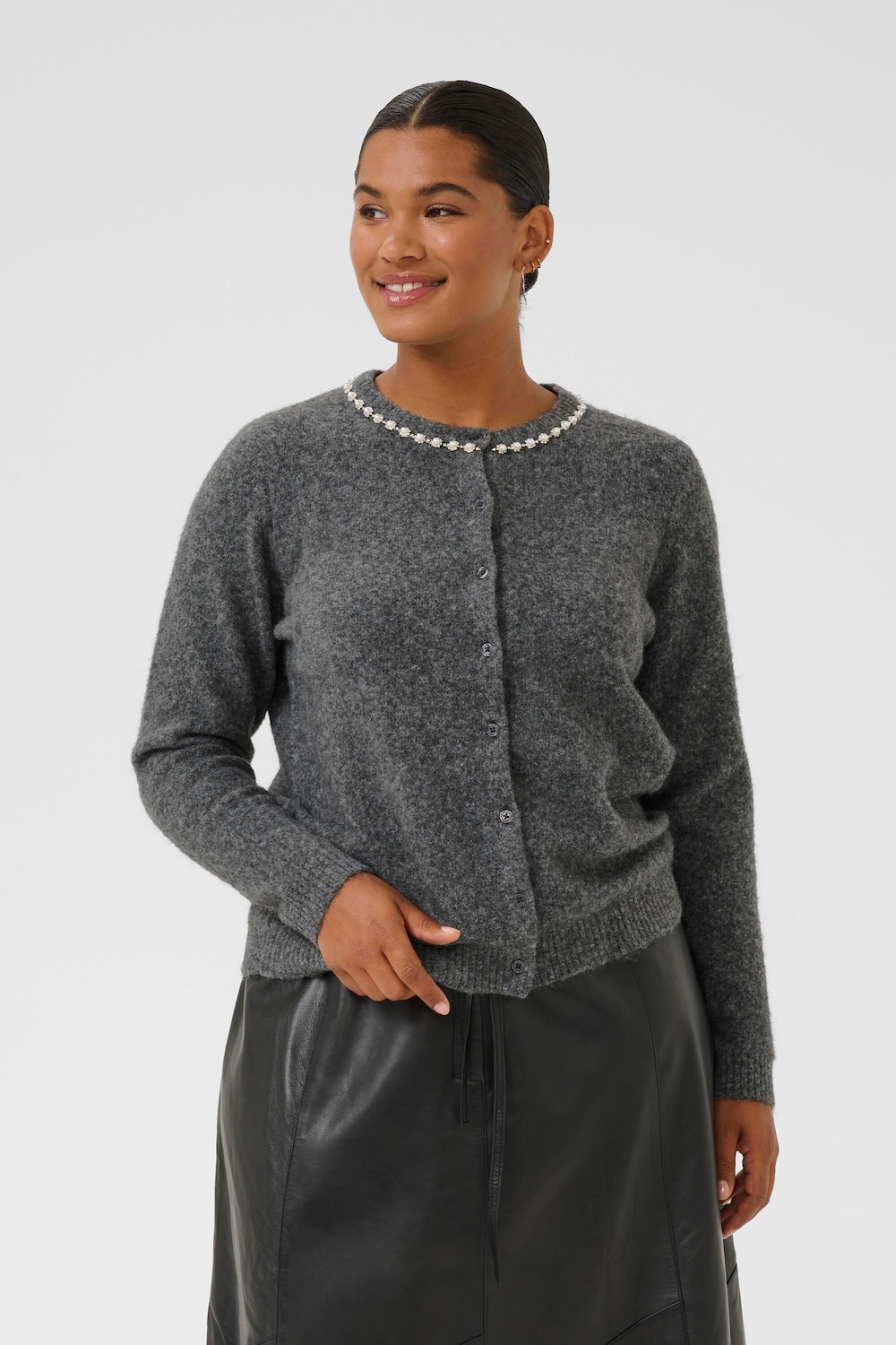 Große Größen Strickjacke Regular fit, Damen, grau, Größe: XL, Polyester/Synthetische Fasern, Happy Size DE Women Große Größen Strickjacke Regular fit, Damen, grau, Größe: XL, Polyester/Synthetische Fasern, Happy Size DE Women von KAFFE Curve