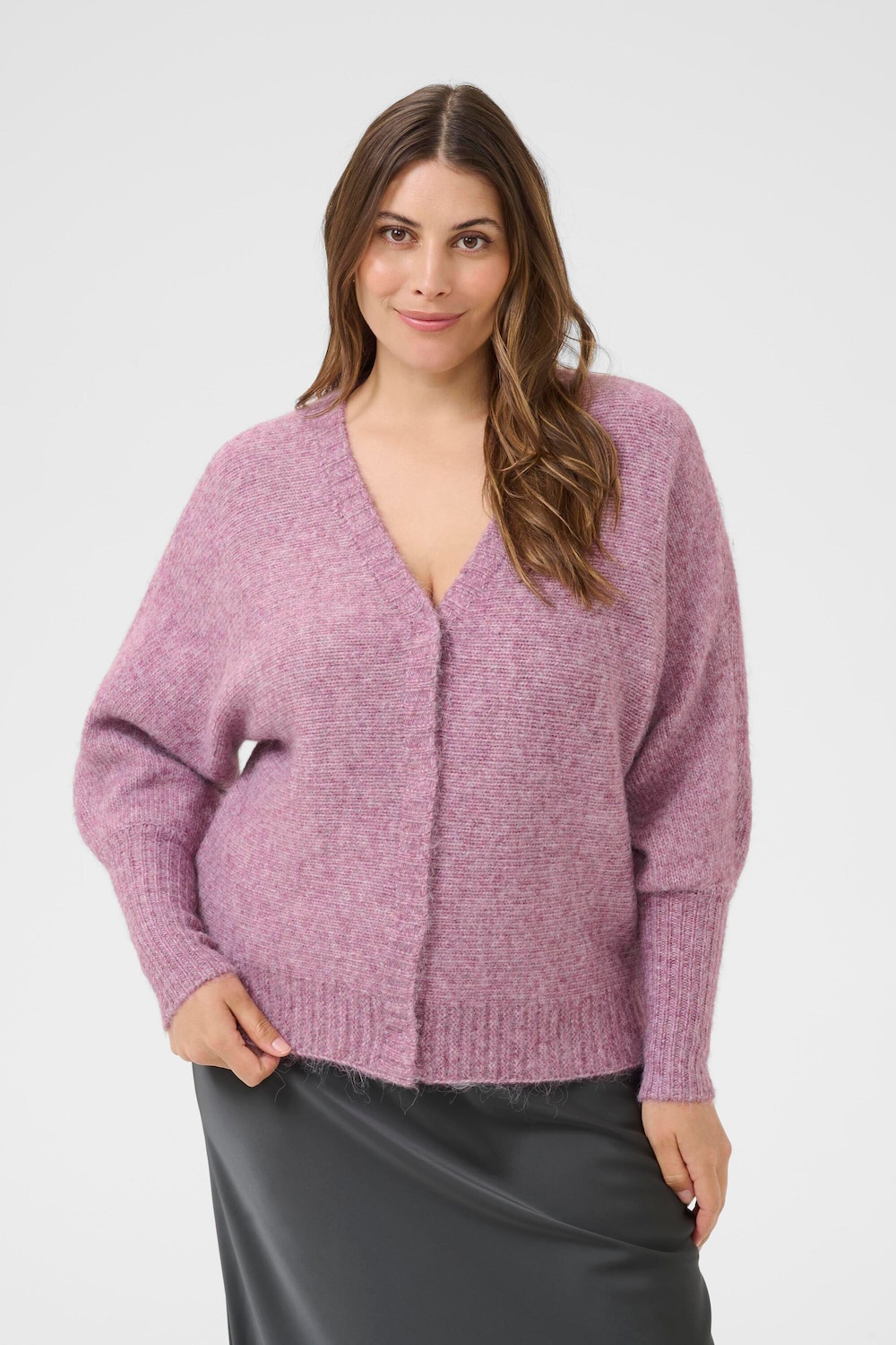 Große Größen Strickjacke Regular fit, Damen, lila, Größe: 3XL, Synthetische Fasern/Polyester, Happy Size DE Women Große Größen Strickjacke Regular fit, Damen, lila, Größe: 3XL, Synthetische Fasern/Polyester, Happy Size DE Women von KAFFE Curve