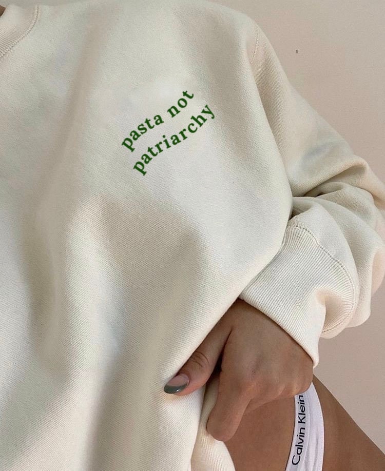Pasta Not Patriarchy Minimalistic Crewneck // Smash Destroy The Pullover Feminist Feminism Sweatshirt Best Friend Gift von KALOStudios