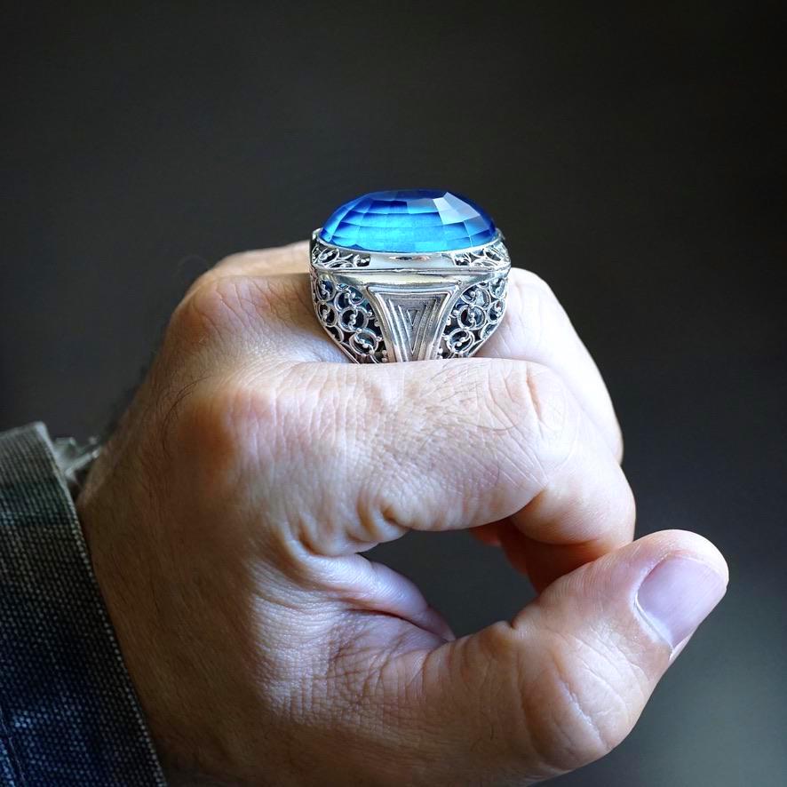 Blautopas Ring Sterling Silber 40 Karat Großer Edelstein Einzigartige Männer Schmuck von KaraDeluxe