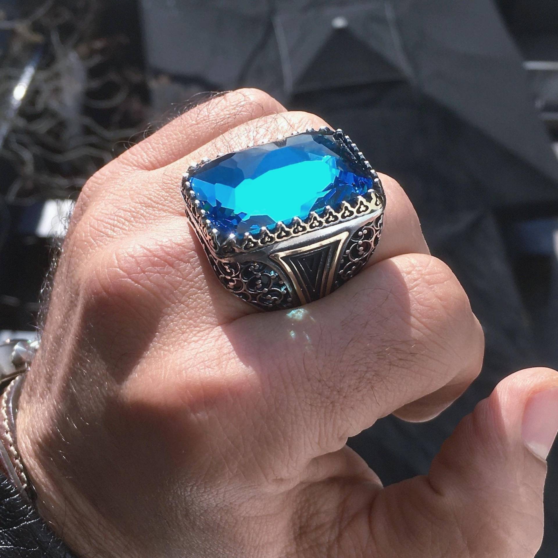 Blautopas Statement Ring Sterling Silber 32Ct Großer Edelstein-Ring Für Männer von KaraDeluxe