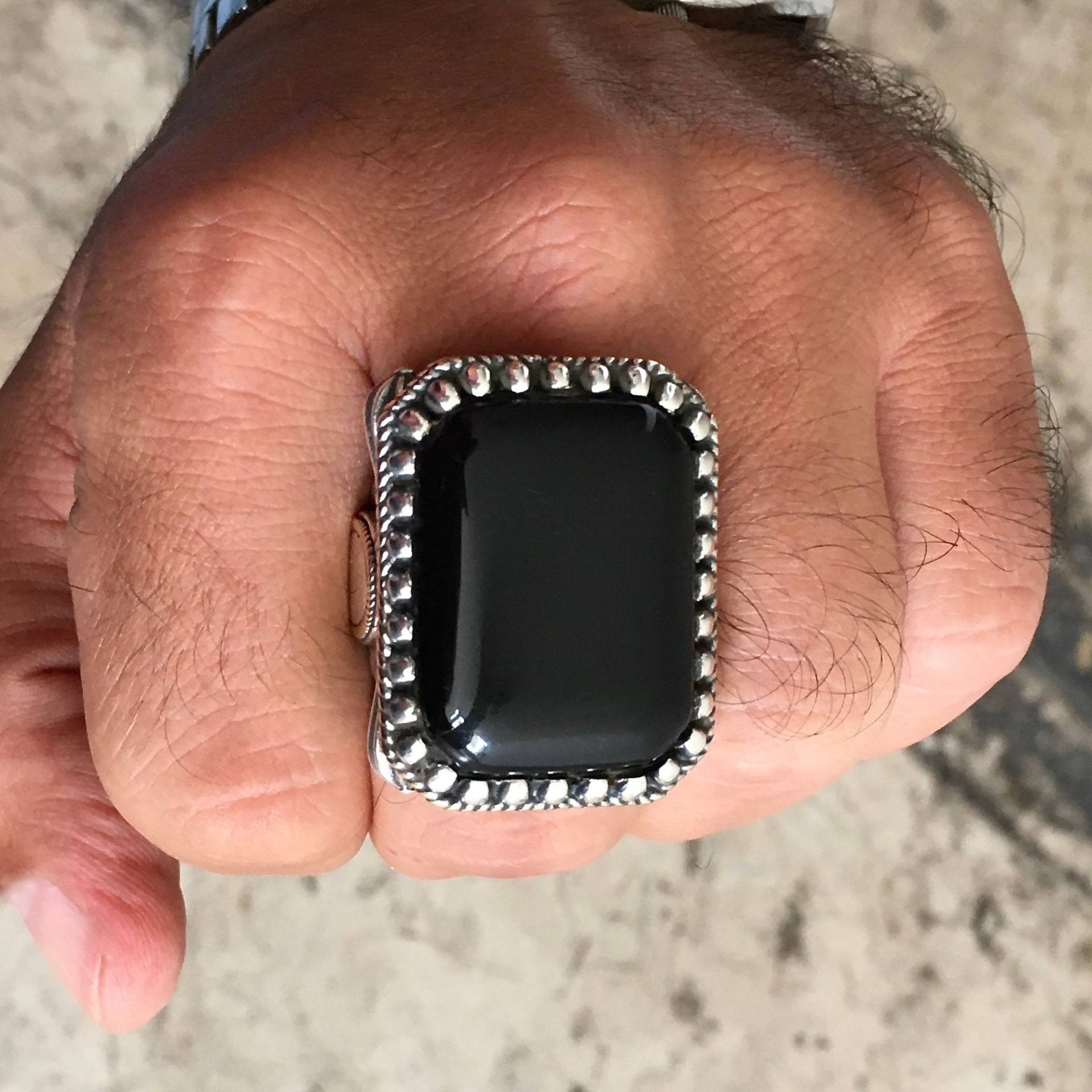 Großer Schwarzer Bernstein Ring Silber Herren Bold Chunky Design Natürliche Jet Stein Solide 925 Sterling Handwerker Schmuck Großer Schwarzer Bernstein Ring Silber Herren Bold Chunky Design Natürliche Jet Stein Solide 925 Sterling Handwerker Schmuck von KARAT35