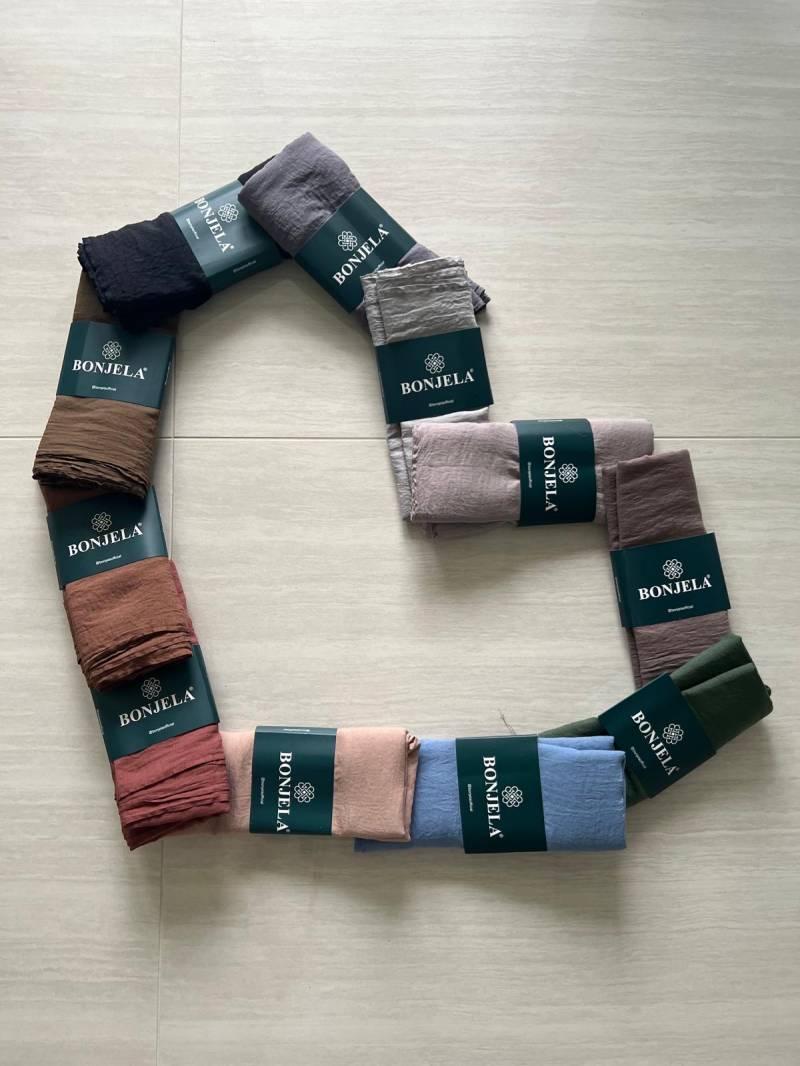 Bamboo Hijab, Bonjela, Kopftuch, Schal, Şal, Basörtü, Bambu, Soft, Karesma Bamboo Hijab, Bonjela, Kopftuch, Schal, Şal, Basörtü, Bambu, Soft, Karesma von KARESMAFashion