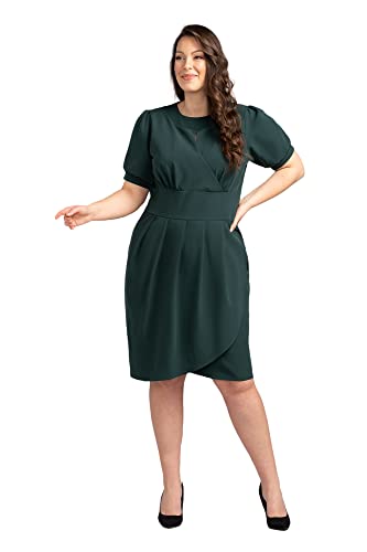 KARKO - Tailliertes INGRIDA Kleid I mit Dekolleté im Cut-Out-Design I Übergröße (Plus Size) I Köperbetonte Passform I Knielänge I Ellenbogenlange Ärmel I Flaschengrün - 44 von KARKO