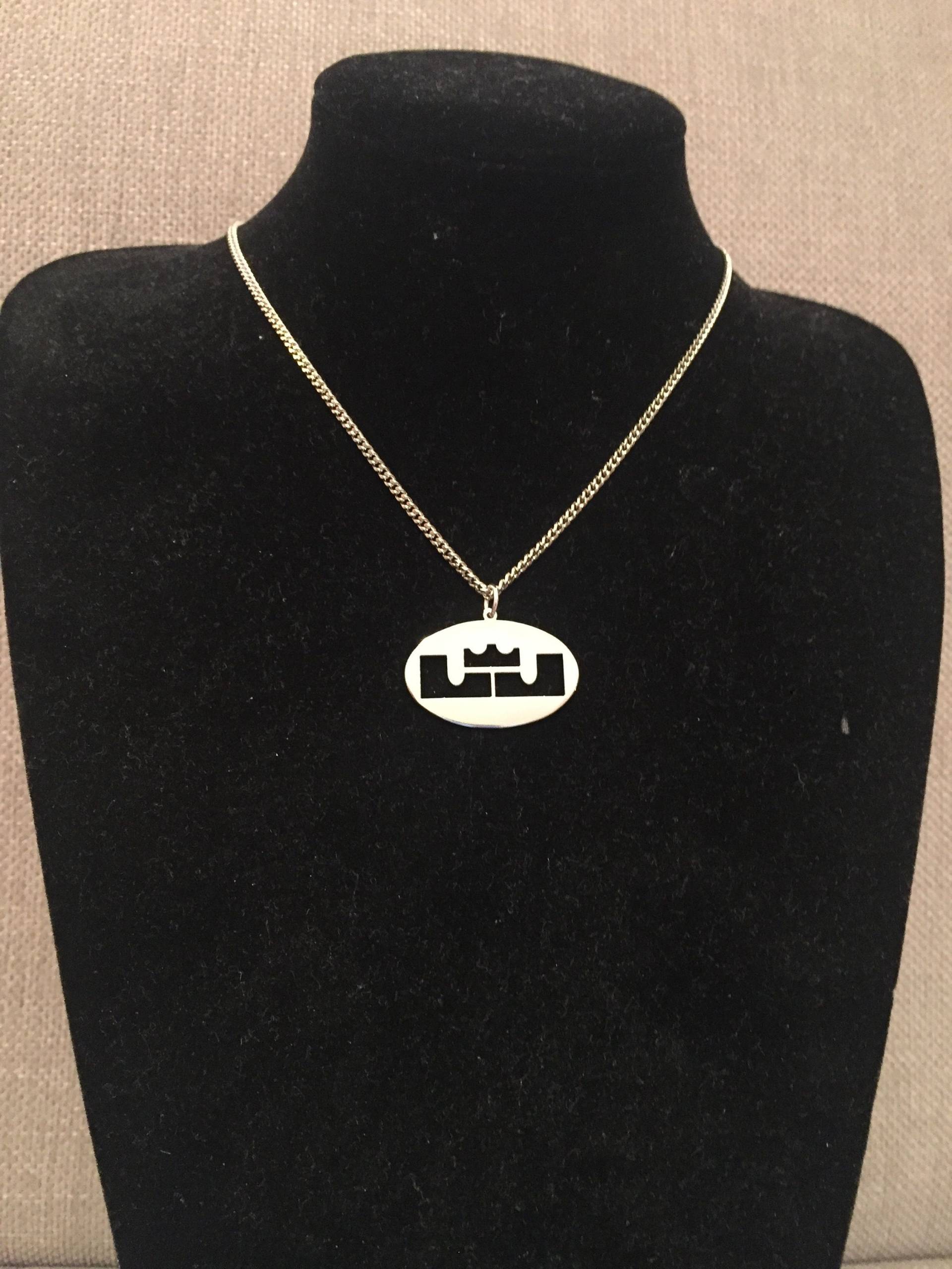 Lebron James Logo-Symbol, Nba-Anhänger, Schmuck Für Los Angeles Lakers-Fans, Basketball-Halskette von KARLshopPendants