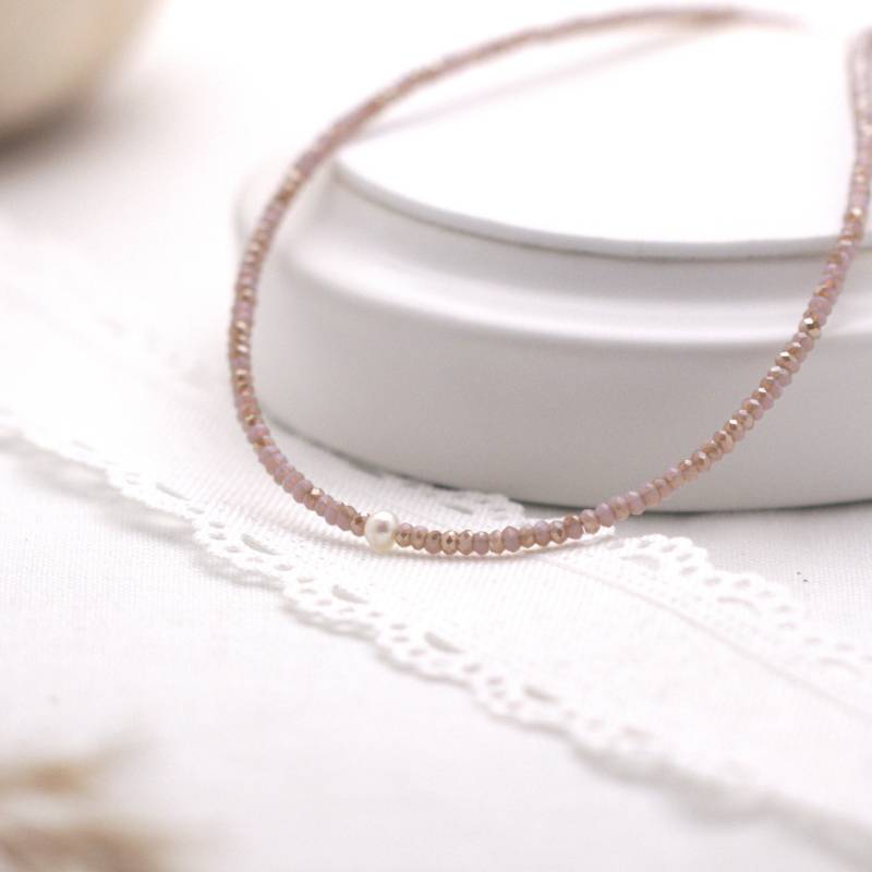 Zarte Halskette Aus Kristallperlen Mit Echter Perle, Schönes Geschenk Zarte Halskette Aus Kristallperlen Mit Echter Perle, Schönes Geschenk von KARYSMADeutschland