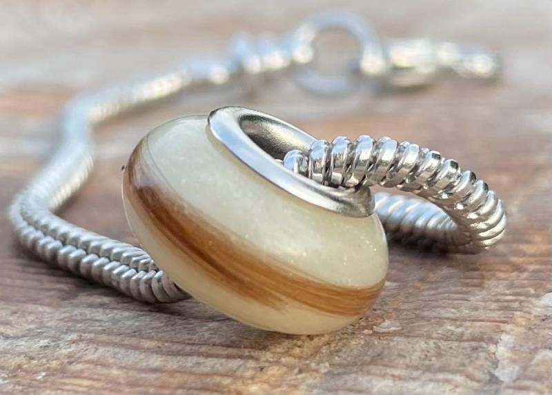 Erinnerungsschmuck, Perlen Mit Echten Blüten, Haar, Muttermilch, Handgefertigt, Personalisiert, Brautstrauß, Blumenstrauß, Geschenkidee Erinnerungsschmuck, Perlen Mit Echten Blüten, Haar, Muttermilch, Handgefertigt, Personalisiert, Brautstrauß, Blumenstrauß, Geschenkidee von KASANUmemoryinresin