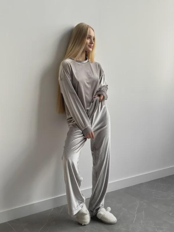 "Women's Matching Set - Velour 2-Teiliges Graues Outfit, Bequeme Lounge Und Freizeitkleidung "Women's Set" Lässiger Passender Trainingsanzug." von KASVIStore