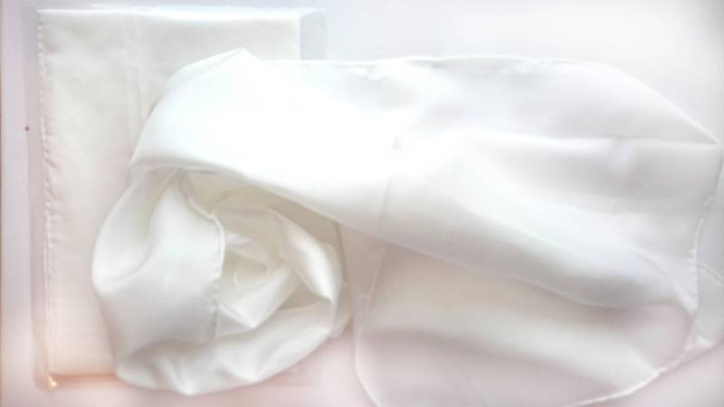 Weiße Unifarbene Seidentücher. 3Er Pack, 8 Momme Habotai Seidenschal, Perfekte Handrollkanten. 150 cm X 45 cm, Qualitäts-Diy-Schal Für Die Weiße Unifarbene Seidentücher. 3Er Pack, 8 Momme Habotai Seidenschal, Perfekte Handrollkanten. 150 cm X 45 cm, Qualitäts-Diy-Schal Für Die von KATKAartSHOP