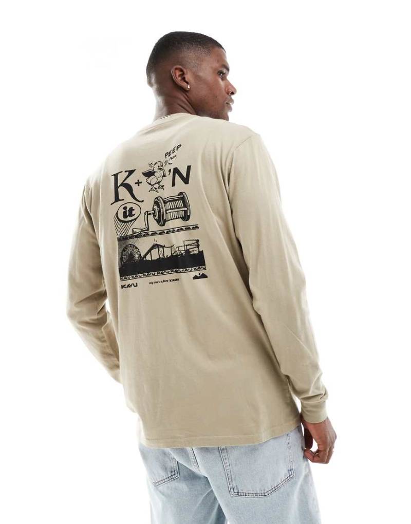 Kavu - Langärmliges Shirt in Beige mit „Puzzle Time"-Grafikprint-Neutral von KAVU