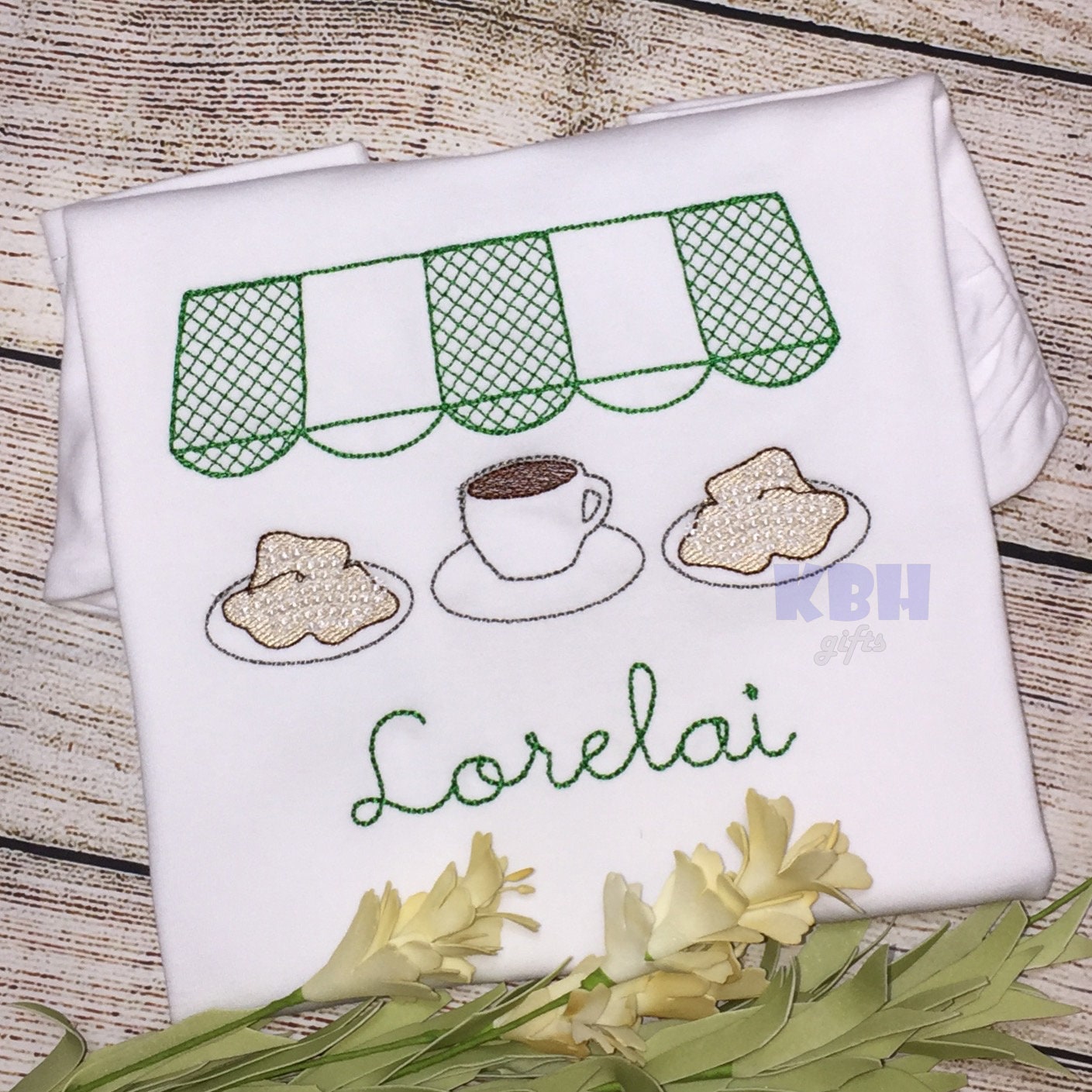 Besticktes Beignet Vintage New Orleans Shirt von KBHgifts