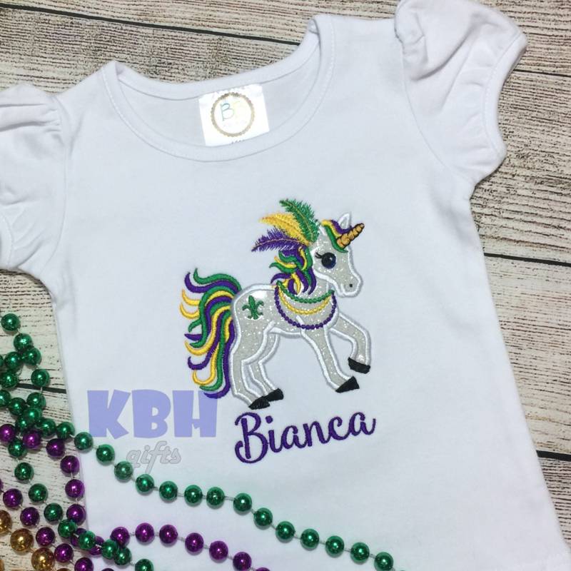 Besticktes Mardi Gras Einhorn Shirt von KBHgifts