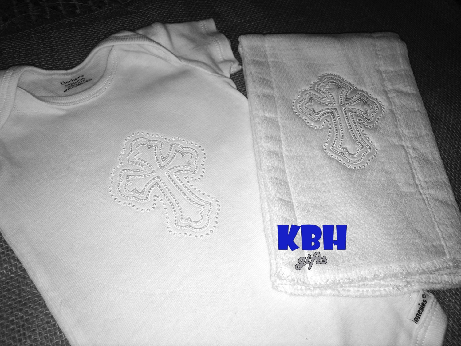 Taufe Stickerei Body Und Burp Tuch von KBHgifts