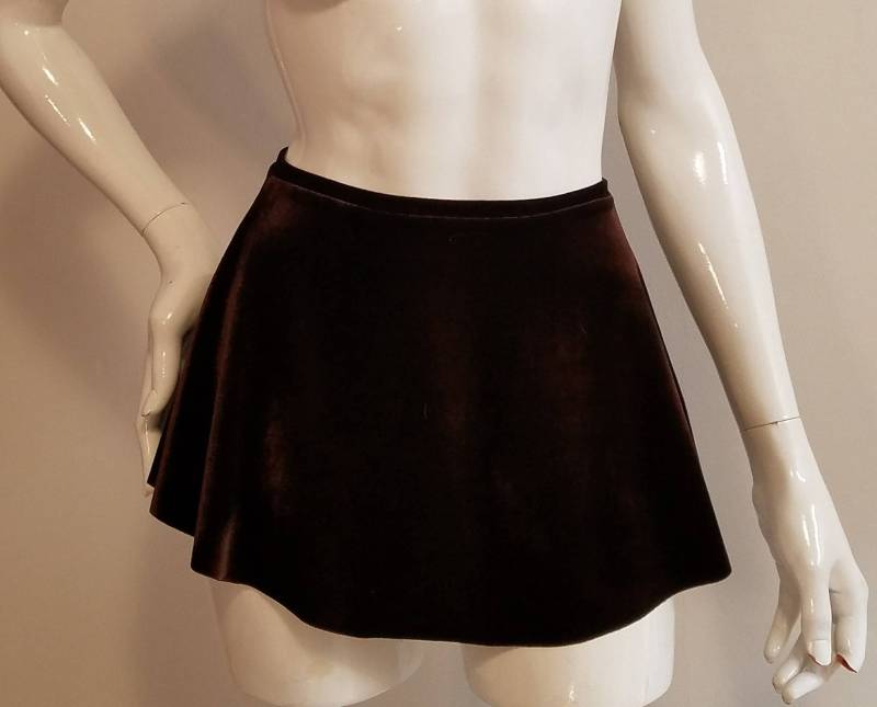 Velvet Tanzrock Mit Hohem Bein - Made To Order von KBLDesigns