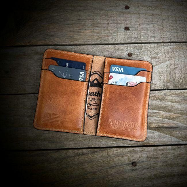 Montana Vertikal Montana Vertikal von KBLeatherCo