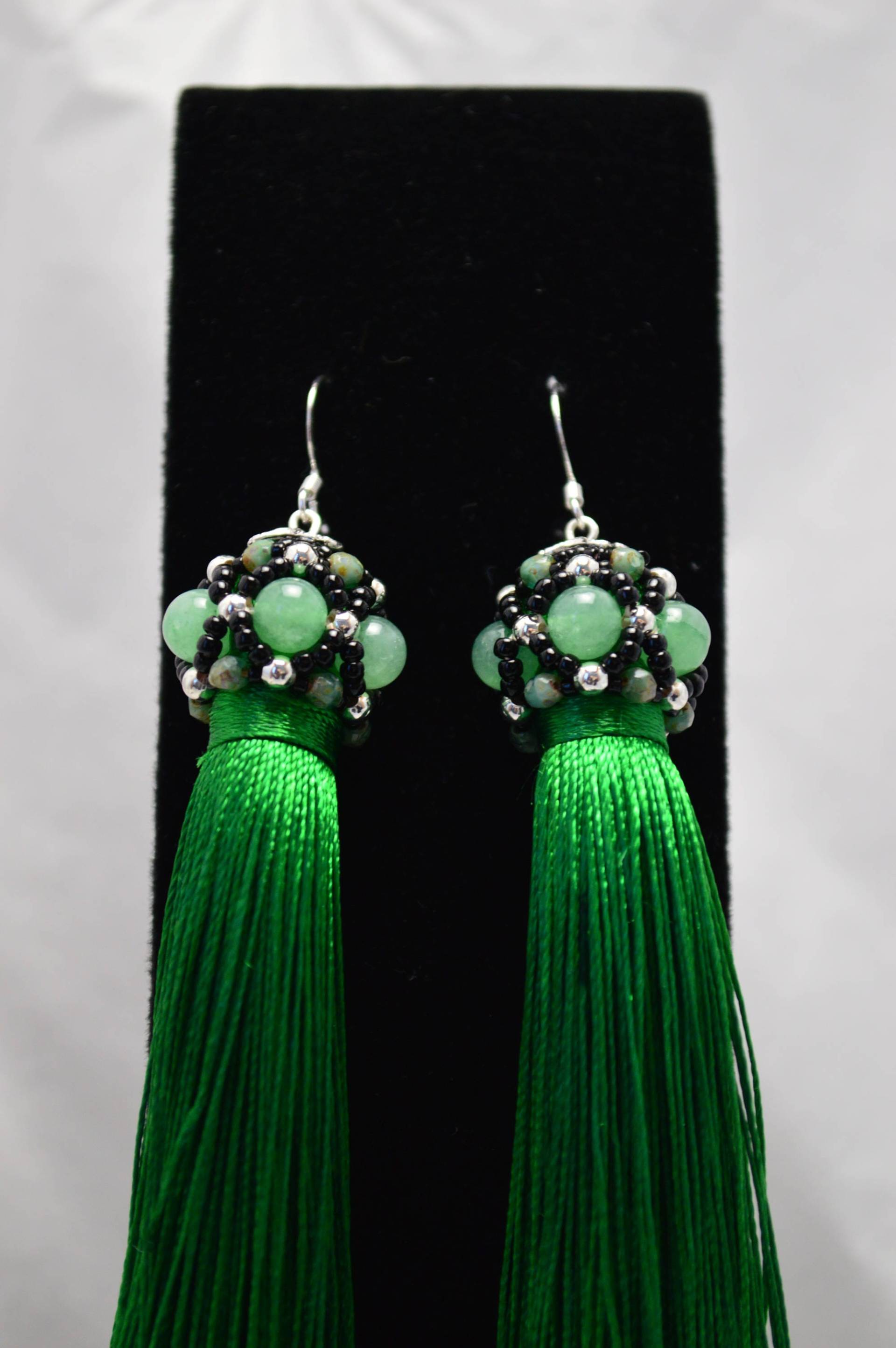 Grüne Aventurin-Quasten-Ohrringe Lange Perlen-Ohrringe Grüne Aventurin-Quasten-Ohrringe Lange Perlen-Ohrringe von KBeadedJewellery