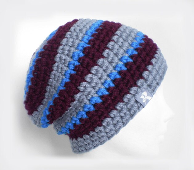 Slouchy Floppy Beanie Grau, Weinrot & Hellblau Gestreift Gehäkelte Wintermütze Snowboard Ski Surf Skate von KBeanies