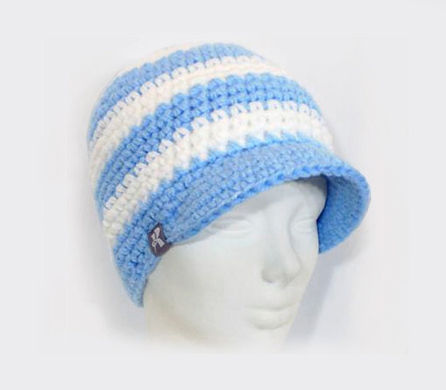 Spitzen Beanie - Baby Blau & Weiß Häkeln Winter Peak Schiebermütze Hut Snowboard Ski Surf Skate von KBeanies