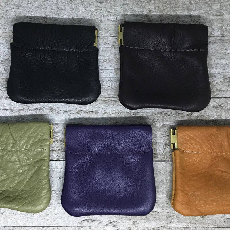 Squeeze-Münztasche Aus Leder, Kleine Größe, Leder-Pop-Münzetui, Leder-Münzetui, Leder-Münzentasche von KBellumLeatherDesign