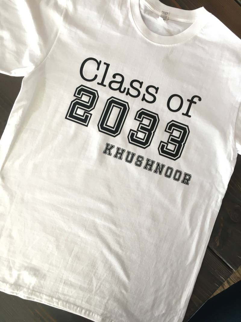 Schulanfang Shirt Klasse Von 2037, 2036, 2035 Oder Einem Anderen Jahrgang Mit Mir Wachsen. Graduierung Shirt. Letzter Schultag Kindergartenshirt von KCDesignsCoShop