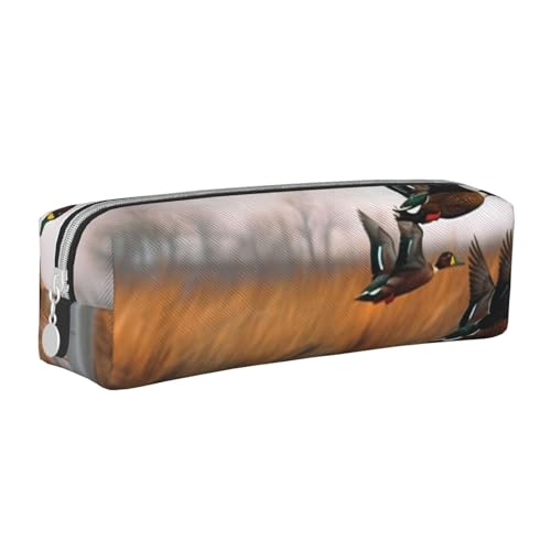 KCGSDEGV Niedliches Federmäppchen mit Jagd-Motiv fliegende Wildente 3 bedruckte Leder-Federmäppchen Stifteetui Halter Schule Schreibwaren Organizer Stiftebox, weiß, Einheitsgröße, Schulranzen von KCGSDEGV