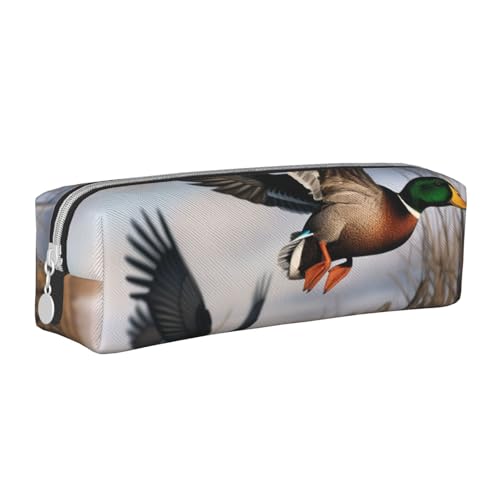 KCGSDEGV Niedliches Federmäppchen mit Jagd-fliegenden Wildenten, bedrucktes Leder-Federmäppchen, Stiftetasche, Halter, Schule, Schreibwaren, Organizer, Stiftebox, weiß, Einheitsgröße, Schulranzen von KCGSDEGV