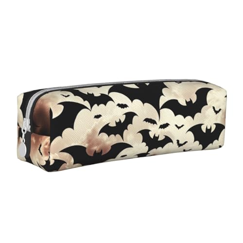 KCGSDEGV Niedliches Federmäppchen mit fliegenden Fledermäusen aus bedrucktem Leder für die Schule, Schreibwaren, Organizer, Stiftebox, weiß, Einheitsgröße, Schulranzen von KCGSDEGV
