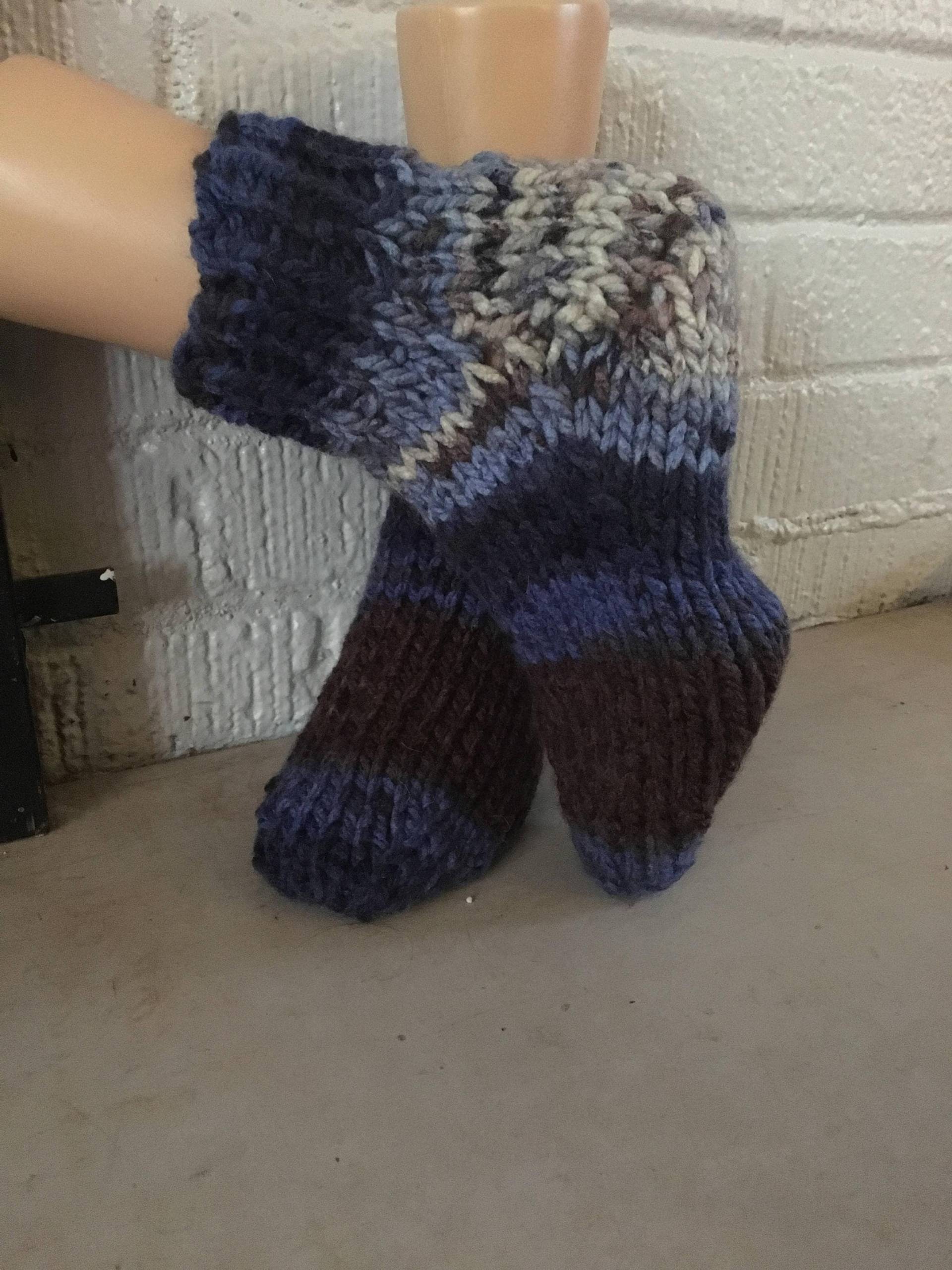 Hausschuhe Socken, Hand Gestrickt von KCNdesigns