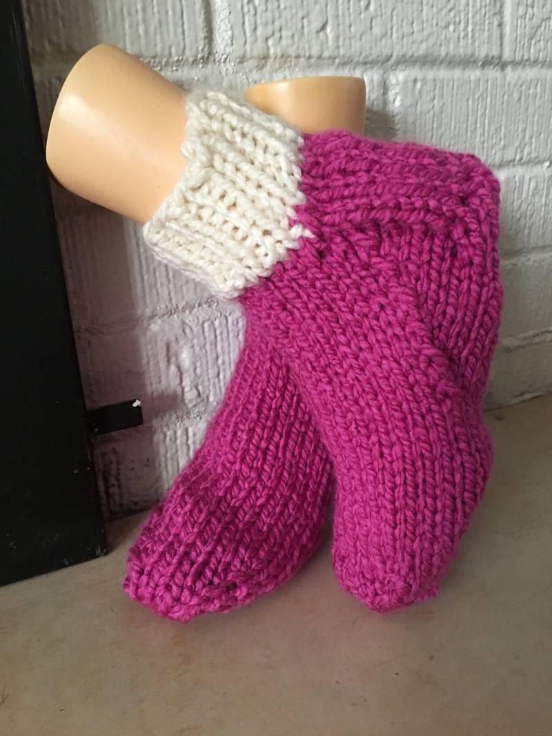 Pantoffel Socken, Handgestrickt, Größe L Pantoffel Socken, Handgestrickt, Größe L von KCNdesigns