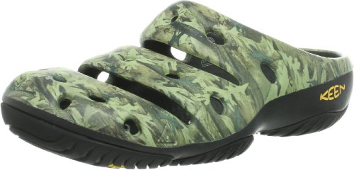 KEEN Herren Yogui Comfortable Slip on Lightweight Hausschuh, Camo Green/Camo Green, 44.5 EU von KEEN