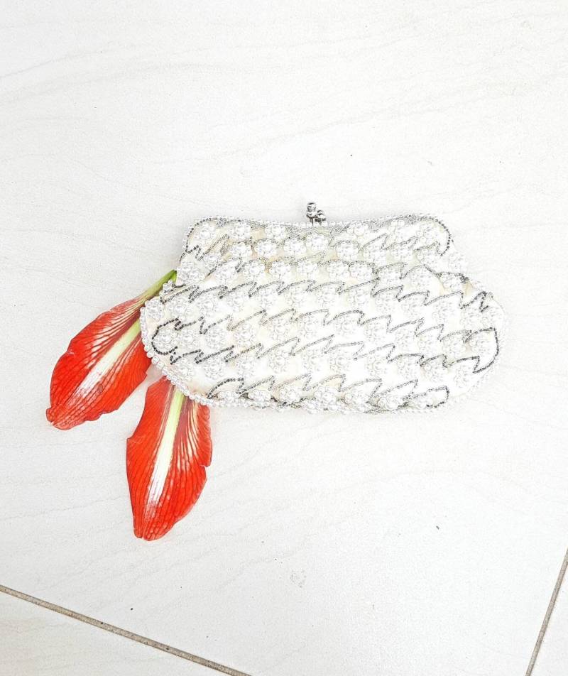 Weiße Perlen Geldbörse Vintage Abendtasche Perlenportemonnaie Verschönerte Clutch Paillettenportemonnaie Hochzeitstasche Weiße Perlen Geldbörse Vintage Abendtasche Perlenportemonnaie Verschönerte Clutch Paillettenportemonnaie Hochzeitstasche von KENAIV