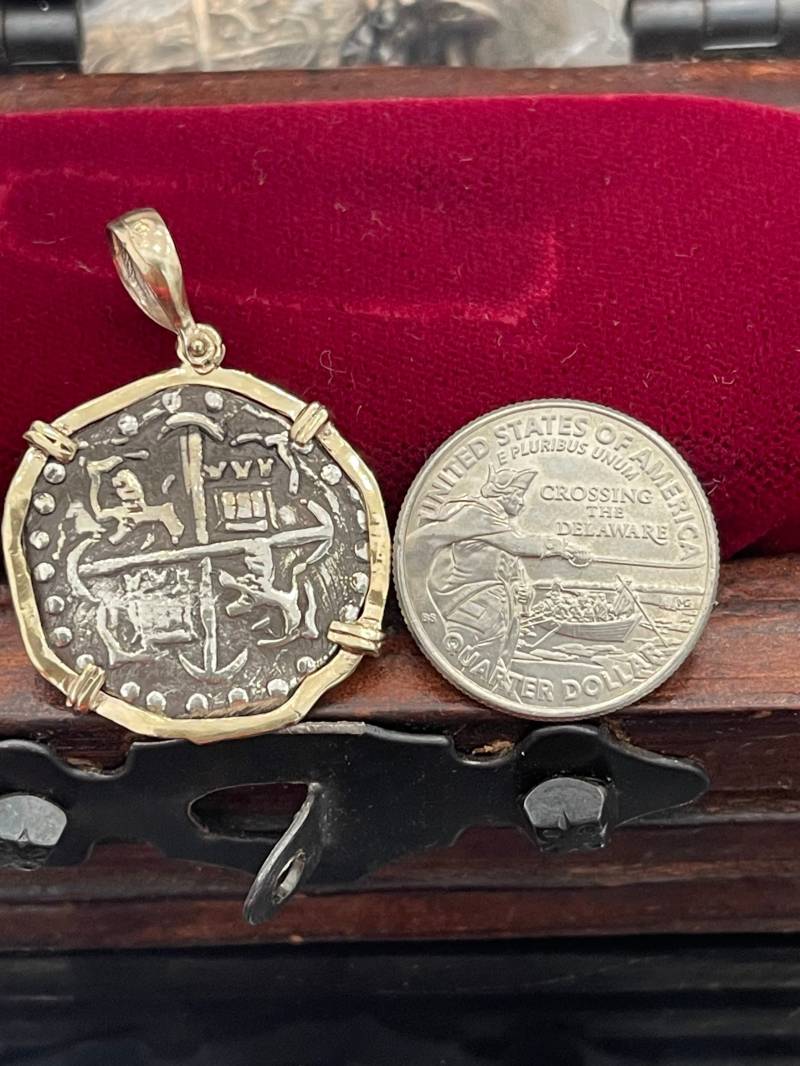 Atocha Shipereck Schatz Mel Fisher Münze Anhänger in 14Kt Massiver Goldfassung von KEYWESTTREASURESHOP