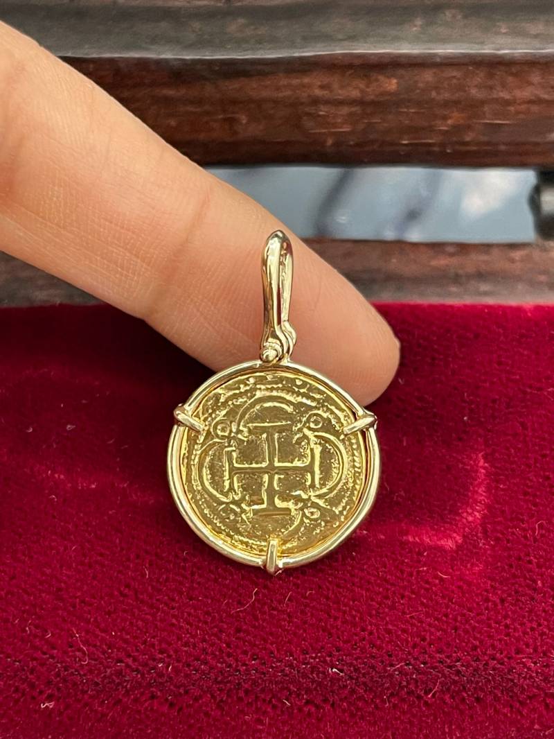 Wunderschöner Atocha Shipwreck Treasure Mel Fisher Goldmünzenanhänger Aus 14Kt Gold von KEYWESTTREASURESHOP