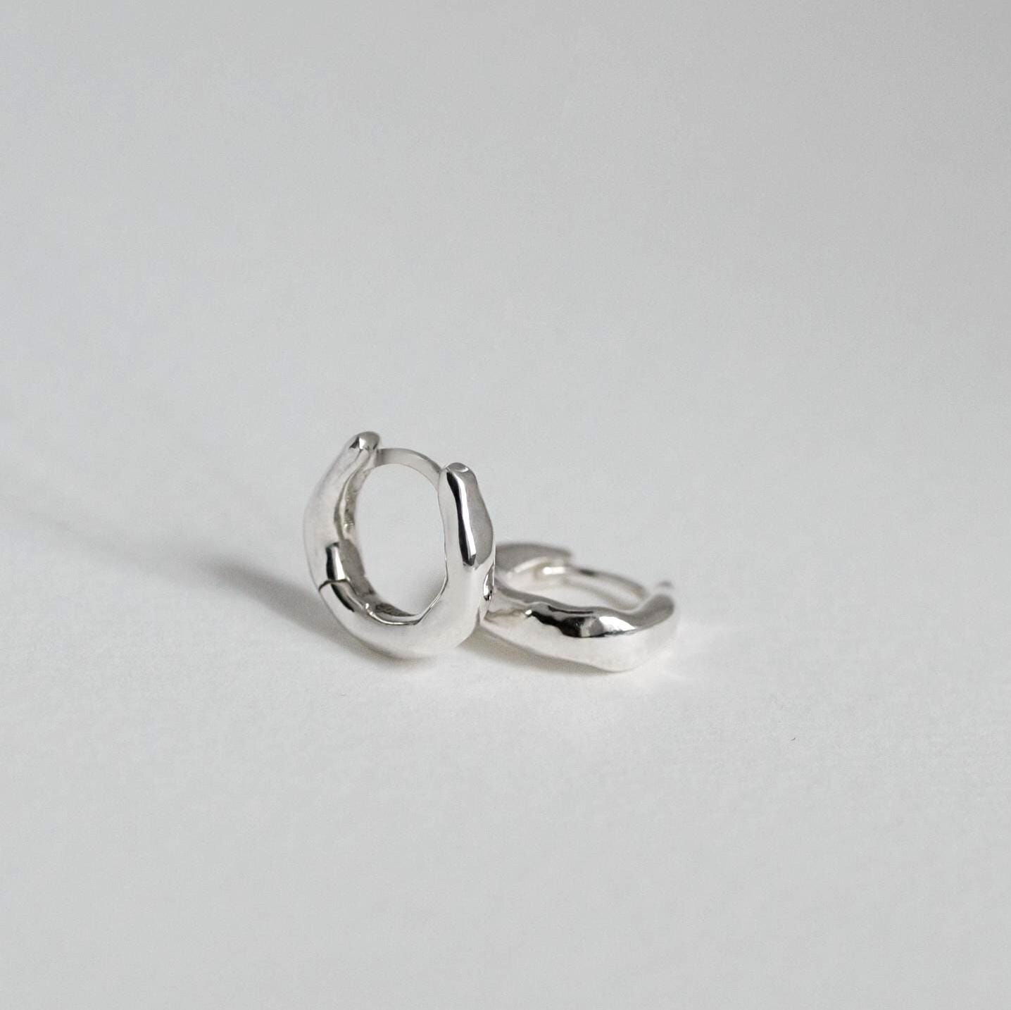 Carrie Mini Ohrringe Carrie Mini Ohrringe von KFNEjewelry