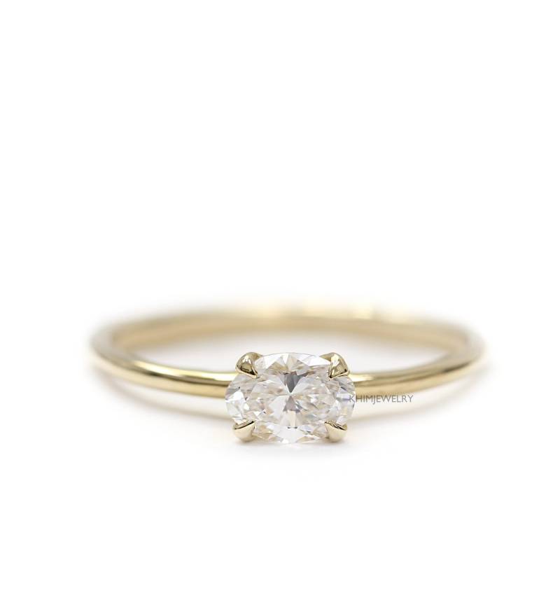 Oval Diamant Verlobungsring 0.37Ct, 14K Gold Solitär Ehering Oval Diamant Verlobungsring 0.37Ct, 14K Gold Solitär Ehering von KHIMJEWELRY