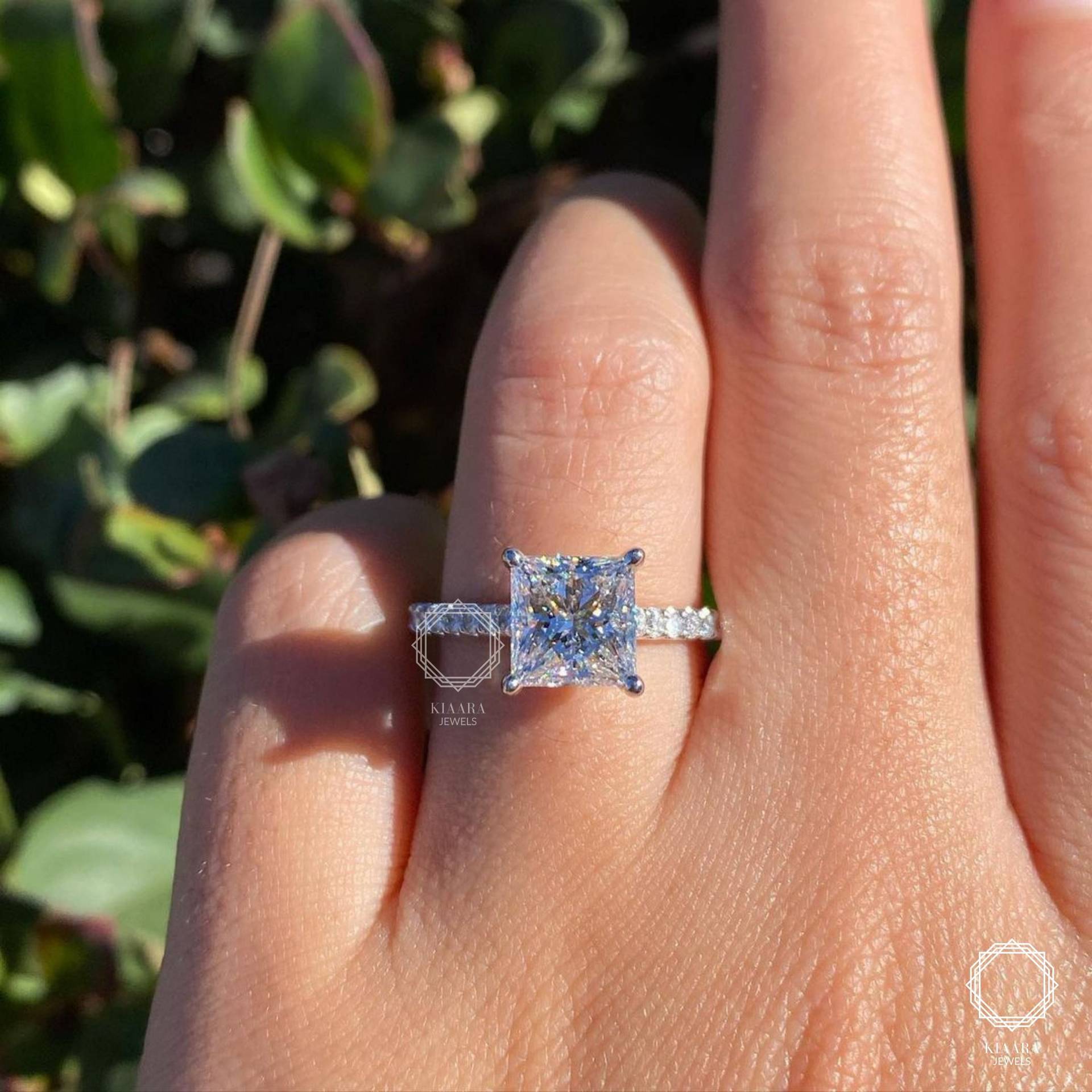 2 Ct Princess Cut Moissanit Verlobungsring, Solitär Braut Ehering Für Sie von KIAARAJEWELS